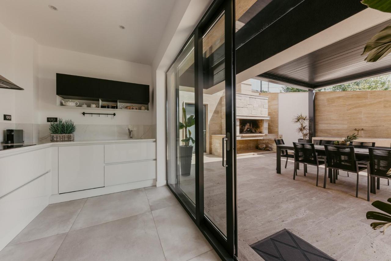 Villa Bloomhill Escape Trogir Buitenkant foto